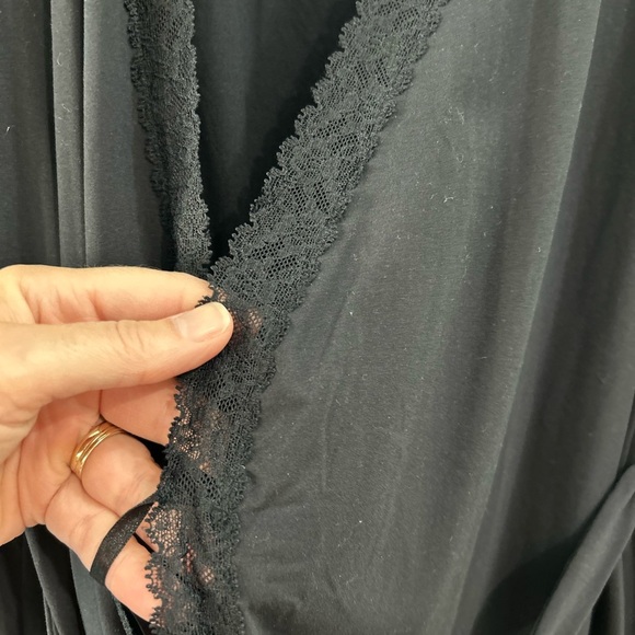 NWT Savage X Fenty By Rihanna Black Lace Trimmed Robe Size M/L Sexy Lingerie - Picture 5 of 11